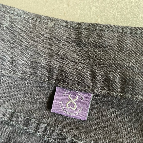 NYDJ Skinny Jeans - Black with Silver Sheen - Size 12P - Picture 7 of 13